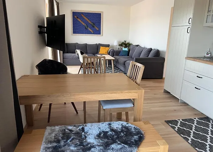 아파트 Kubinska 33 *